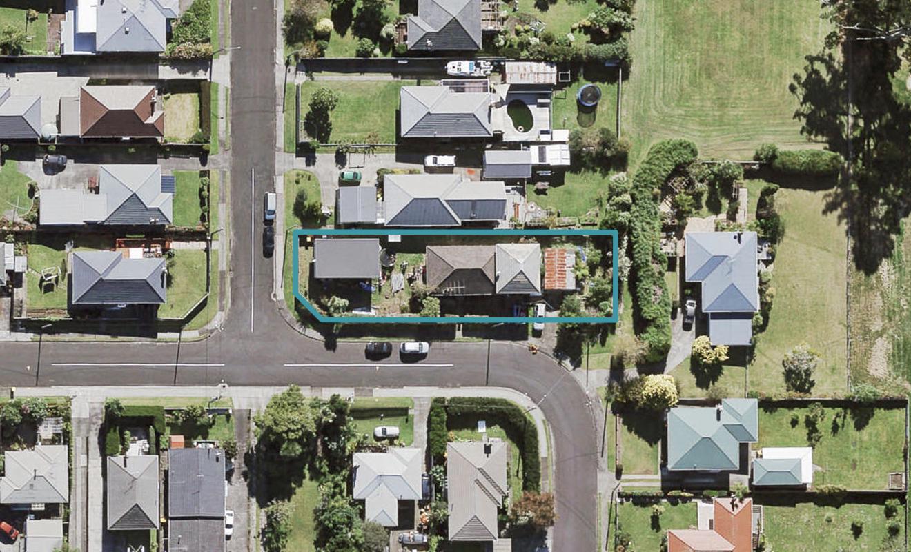 10 Tane Street, New Lynn, Auckland - Carousel 1