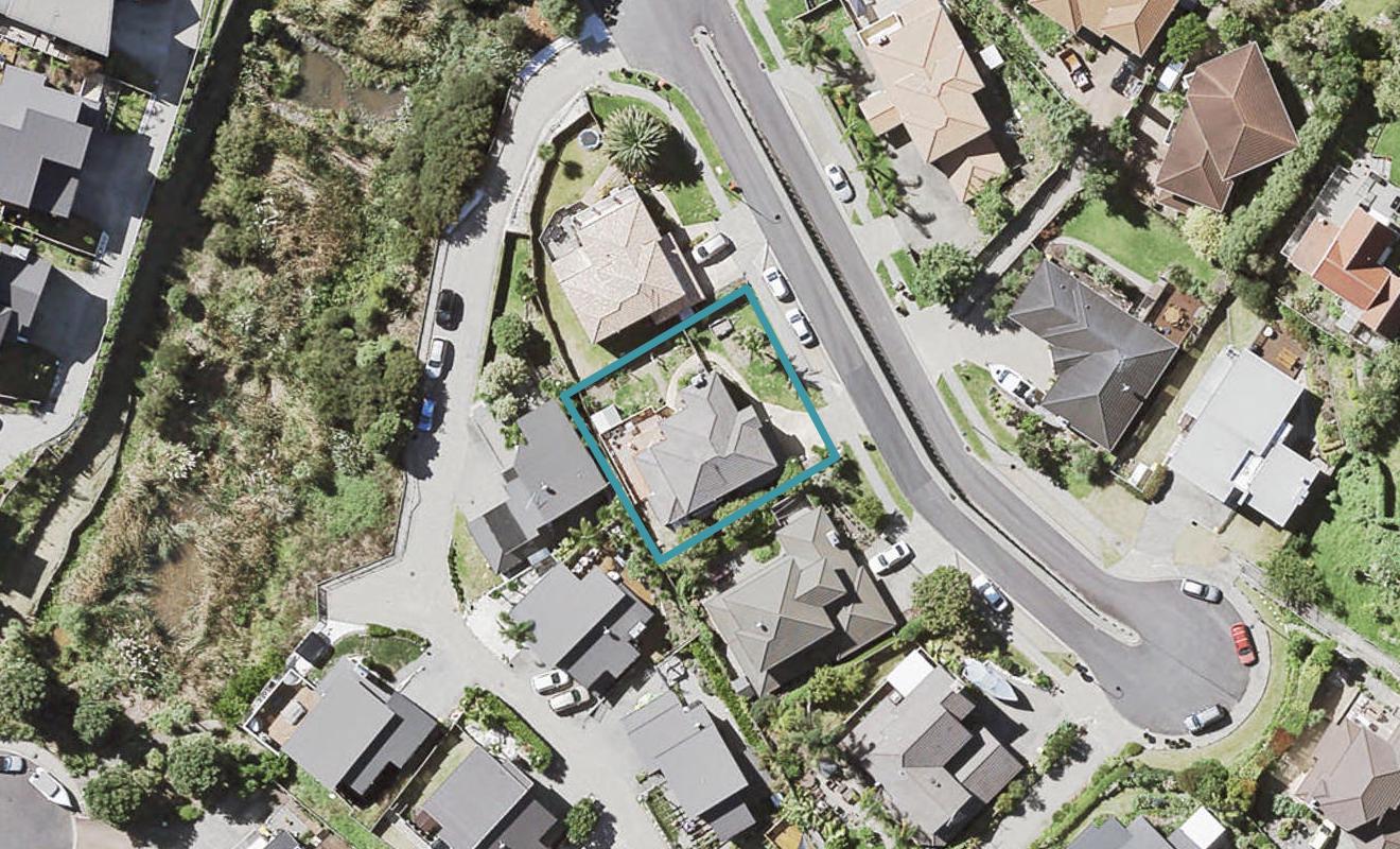 5 Ridge Valley Drive, Browns Bay, Auckland - Carousel 1