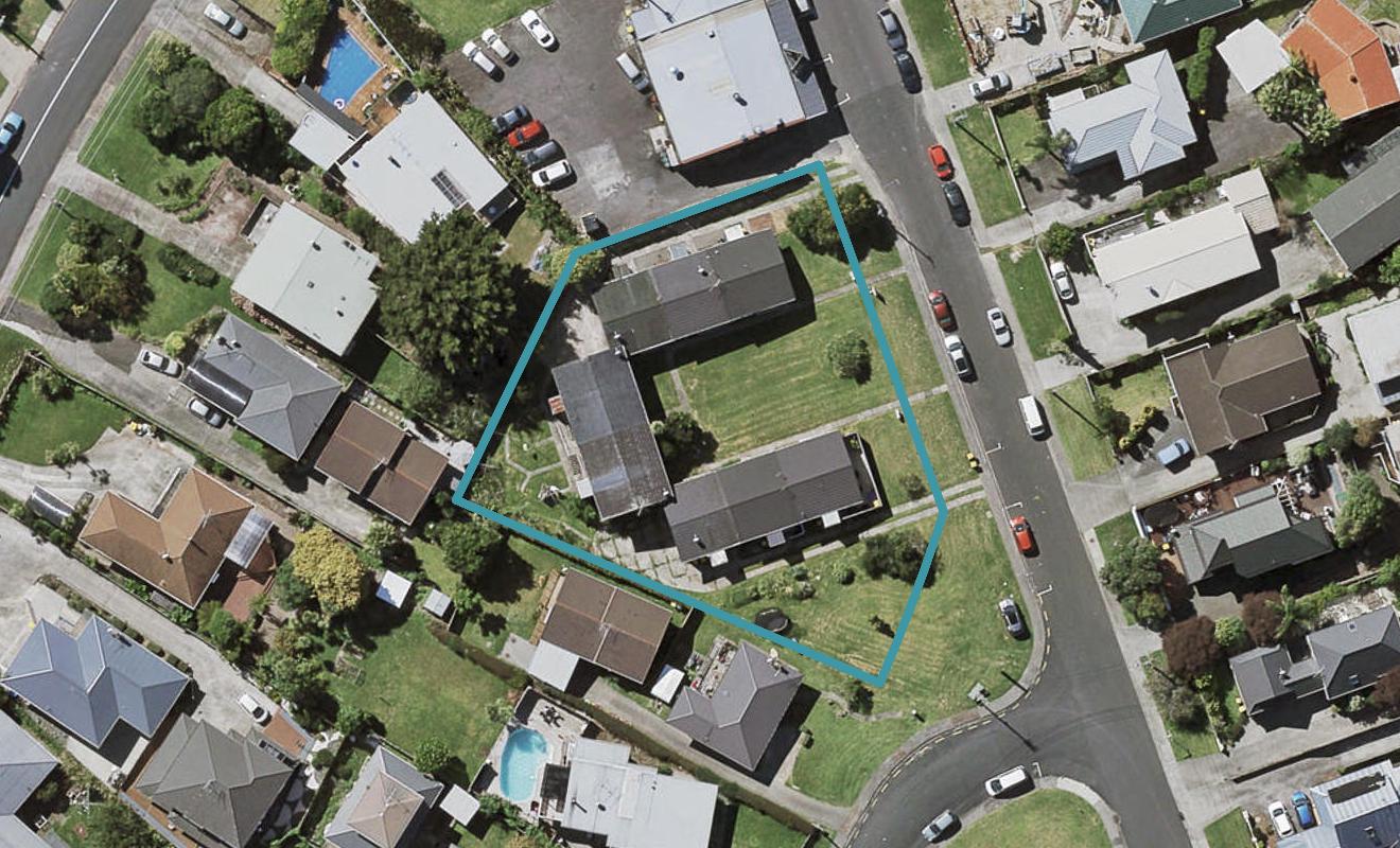 4/12 Raines Avenue, Forrest Hill, Auckland - Carousel 1