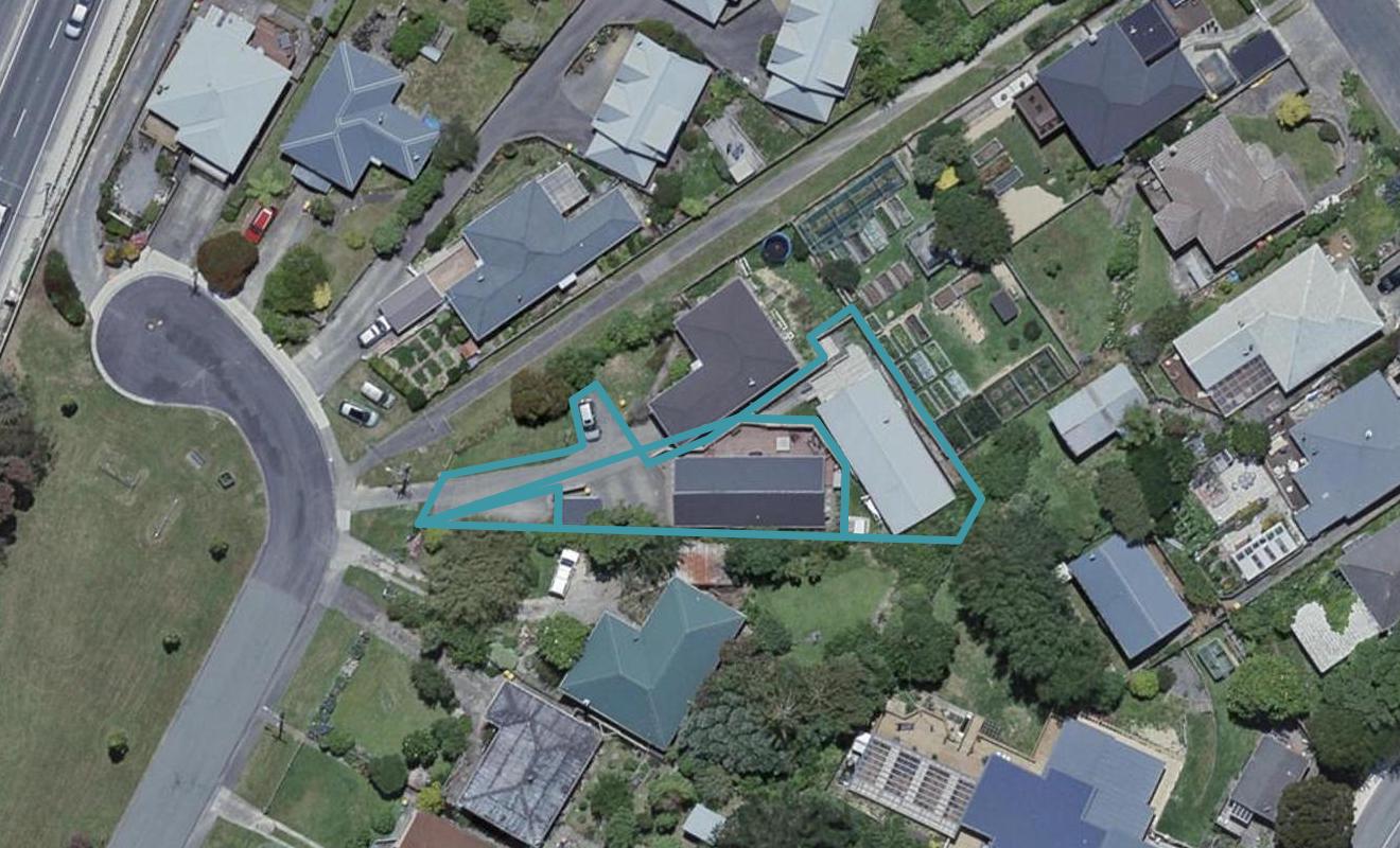 36A Mahoe Street, Tawa, Wellington - Carousel 1