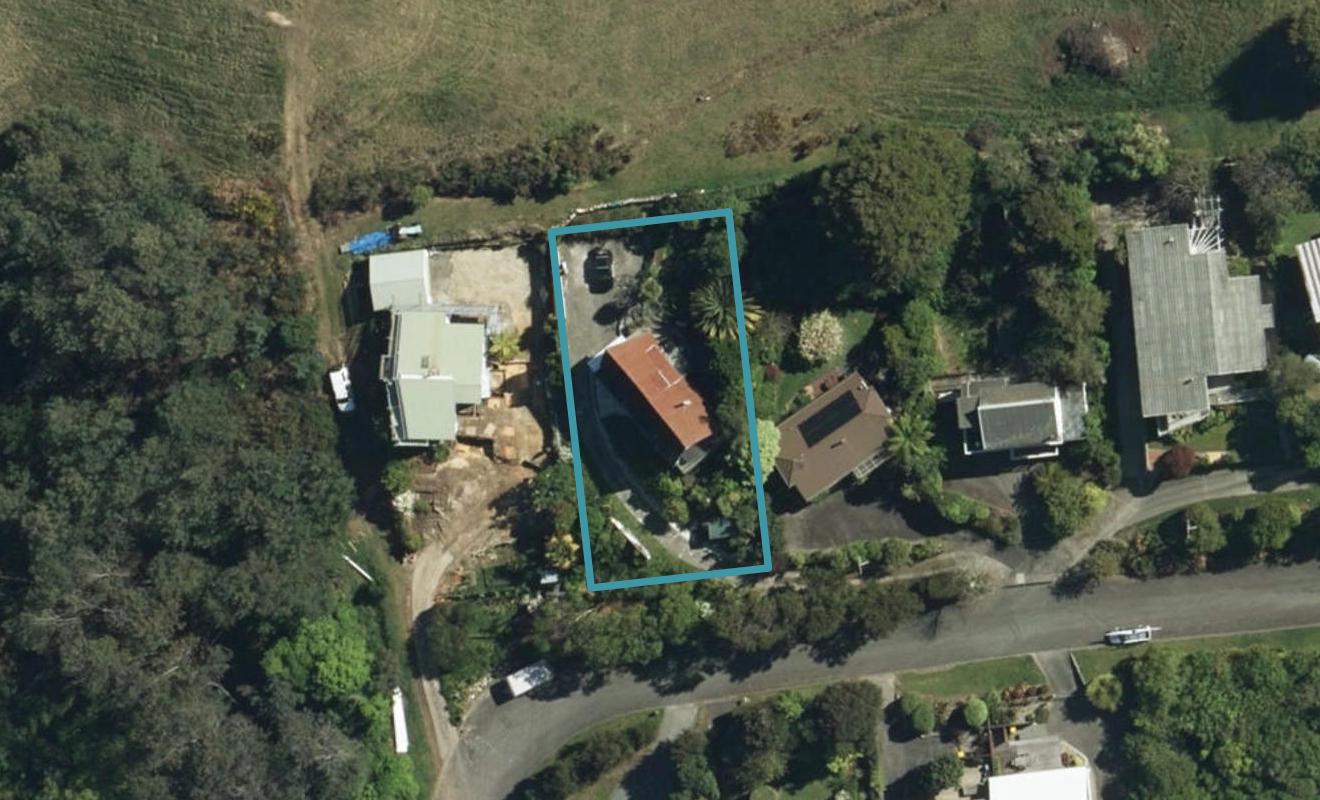 11 Cook Crescent, Kaiteriteri, Motueka - Carousel 1