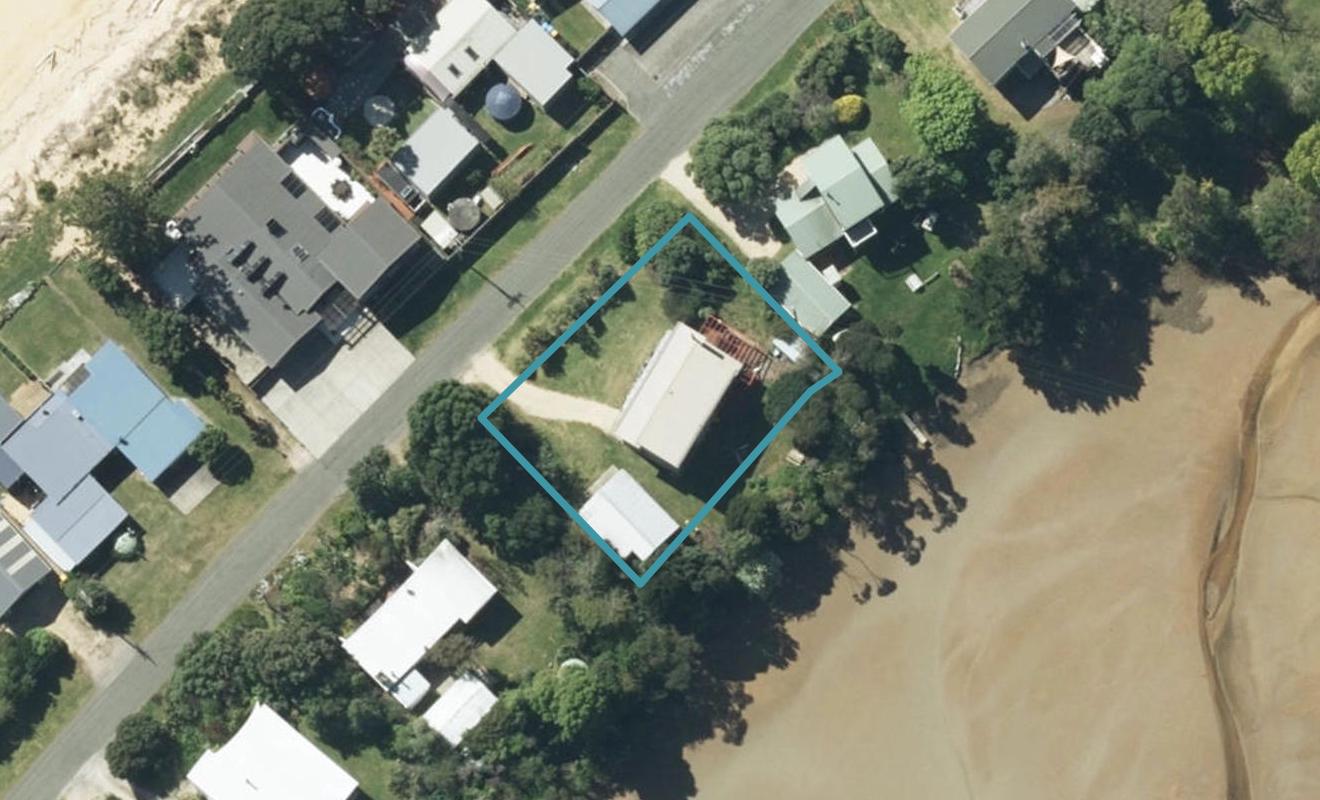 13 Peninsula Road, Tata Beach, Takaka - Carousel 1