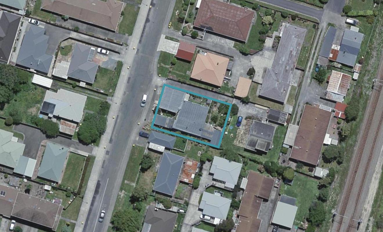 6 Beauchamp Street, Tawa, Wellington - Carousel 1