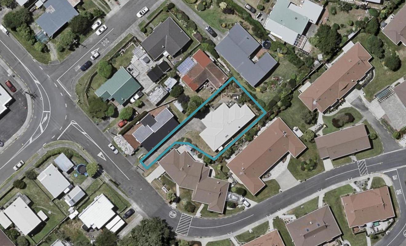 37 Sweetman Avenue, Paraparaumu Beach, Paraparaumu - Carousel 1