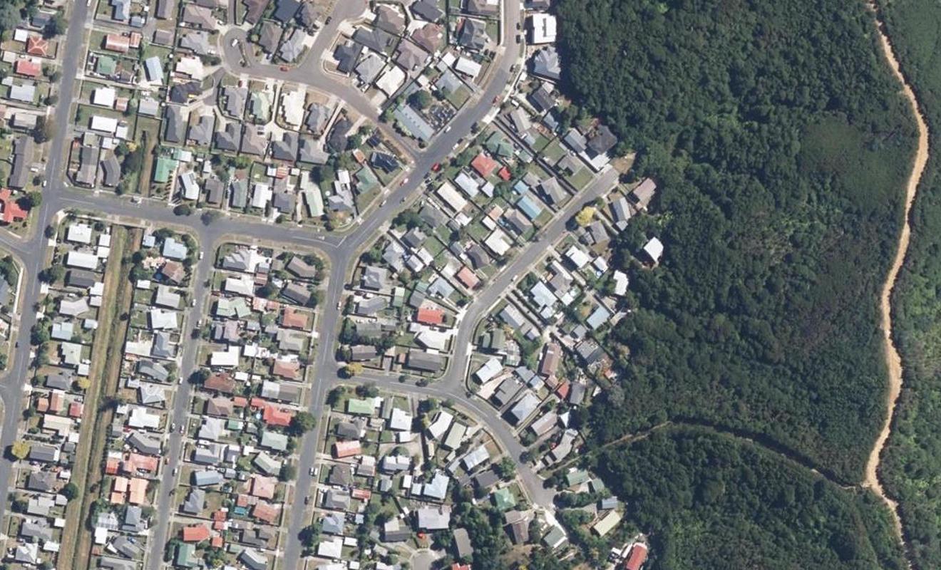 9 Manurewa Grove, Wainuiomata, Lower Hutt - Carousel 1