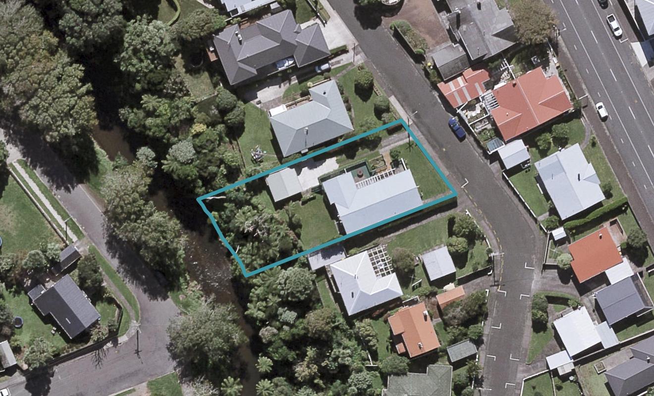22 Baring Terrace, Strandon, New Plymouth - Carousel 1