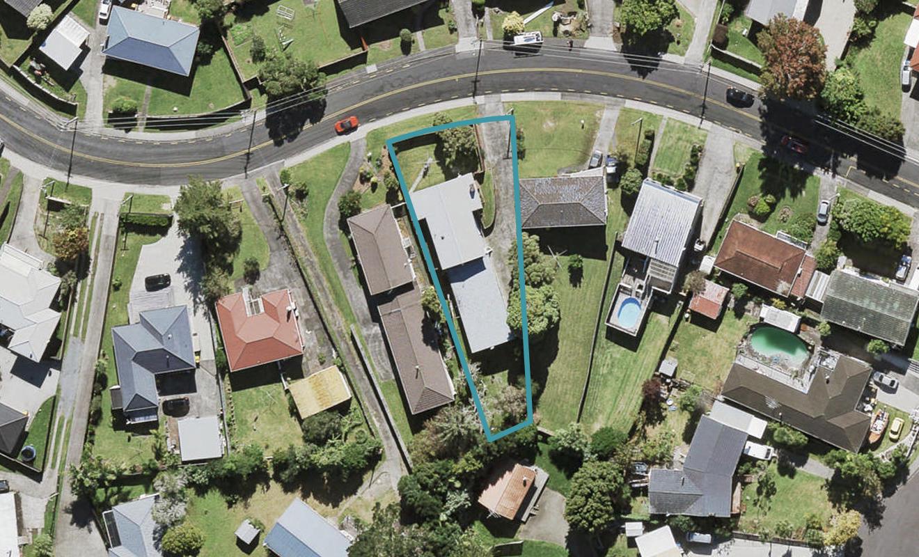 53 Royal View Road, Te Atatu South, Auckland - Carousel 1