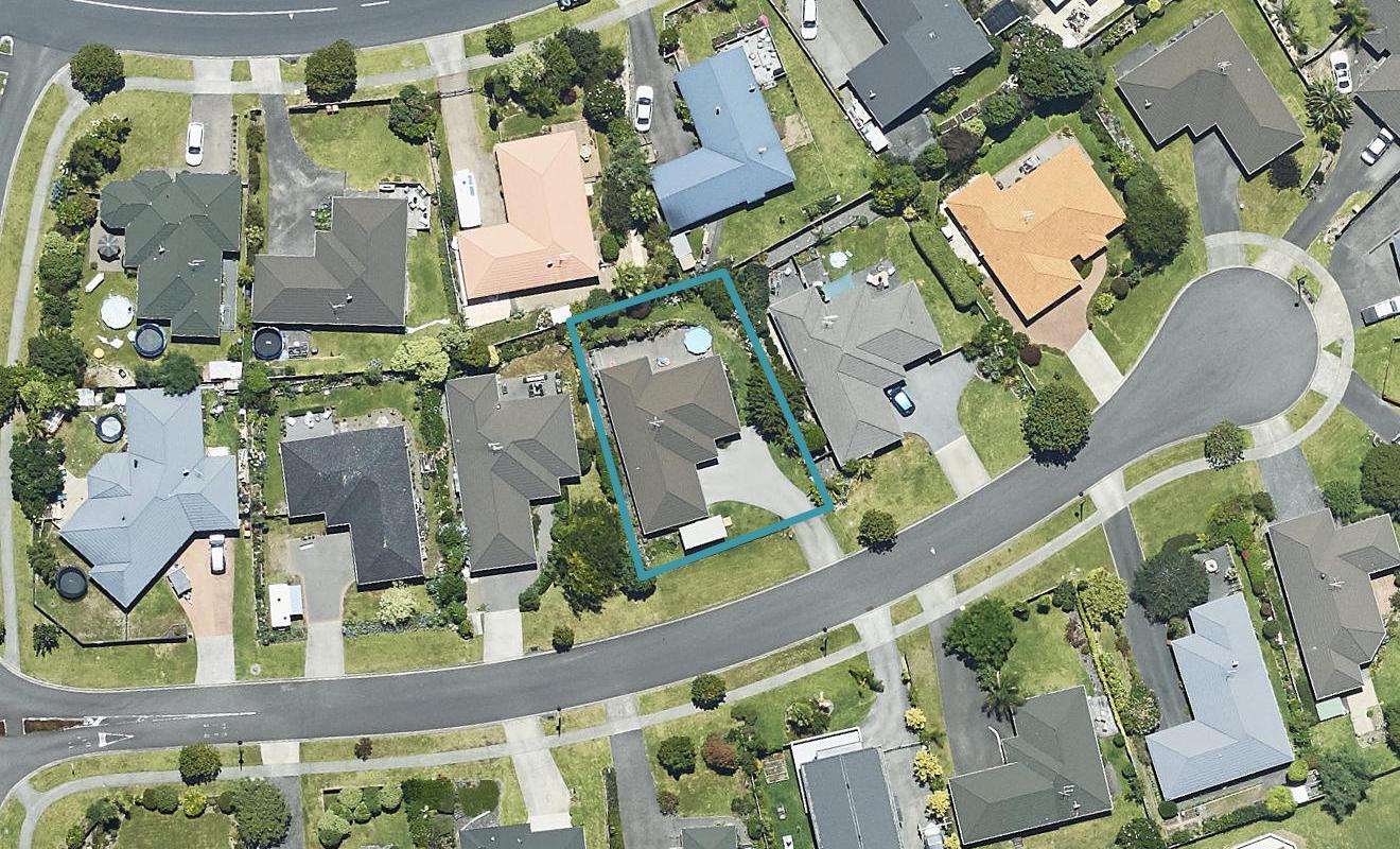 9 Hawk Place, Welcome Bay, Tauranga - Carousel 1