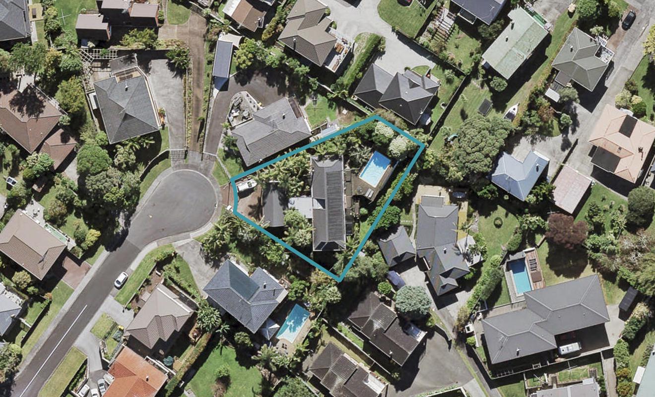 6 Sunrise Lane, Te Atatu South, Auckland - Carousel 1