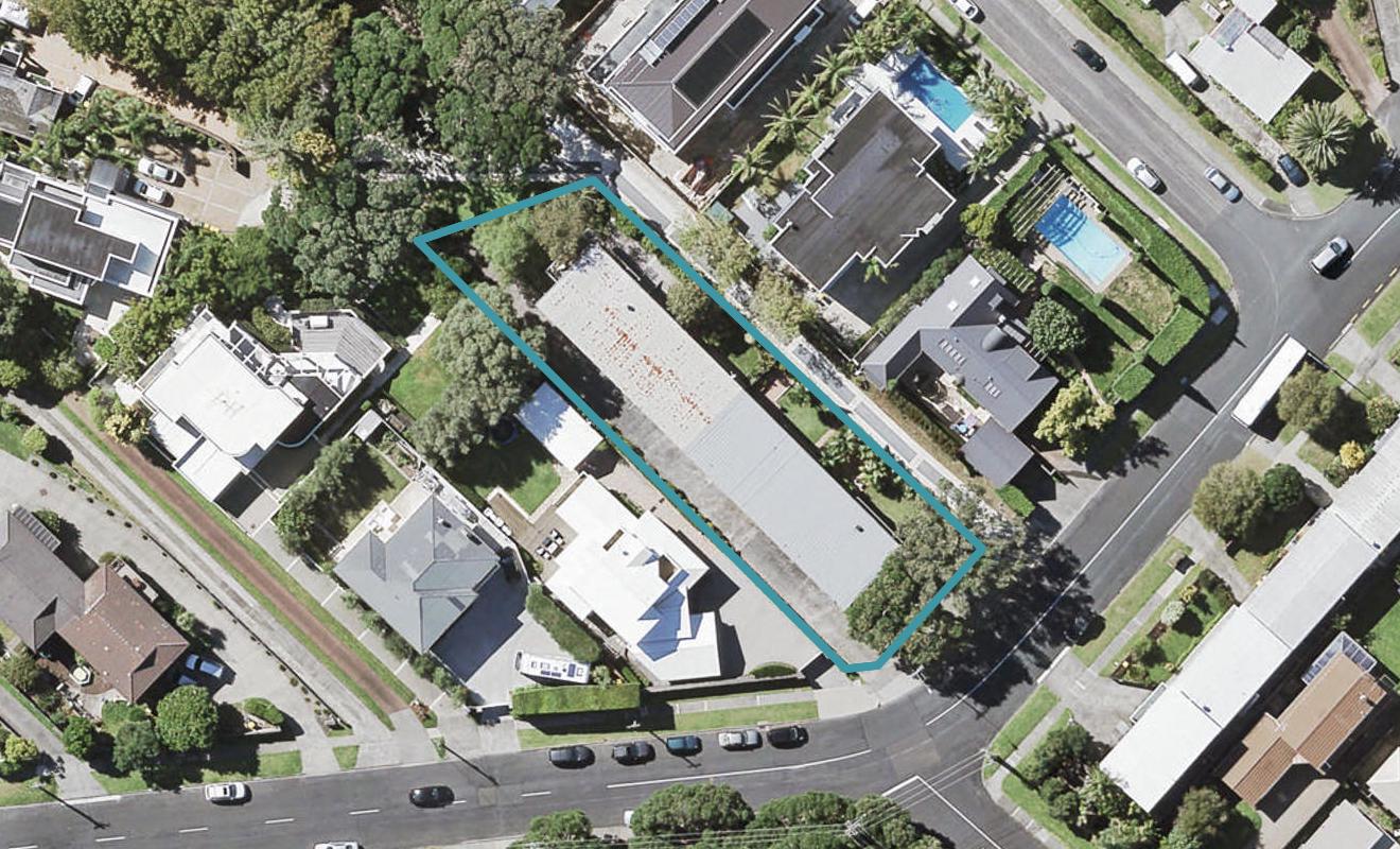 1/30 Castor Bay Road, Castor Bay, Auckland - Carousel 1