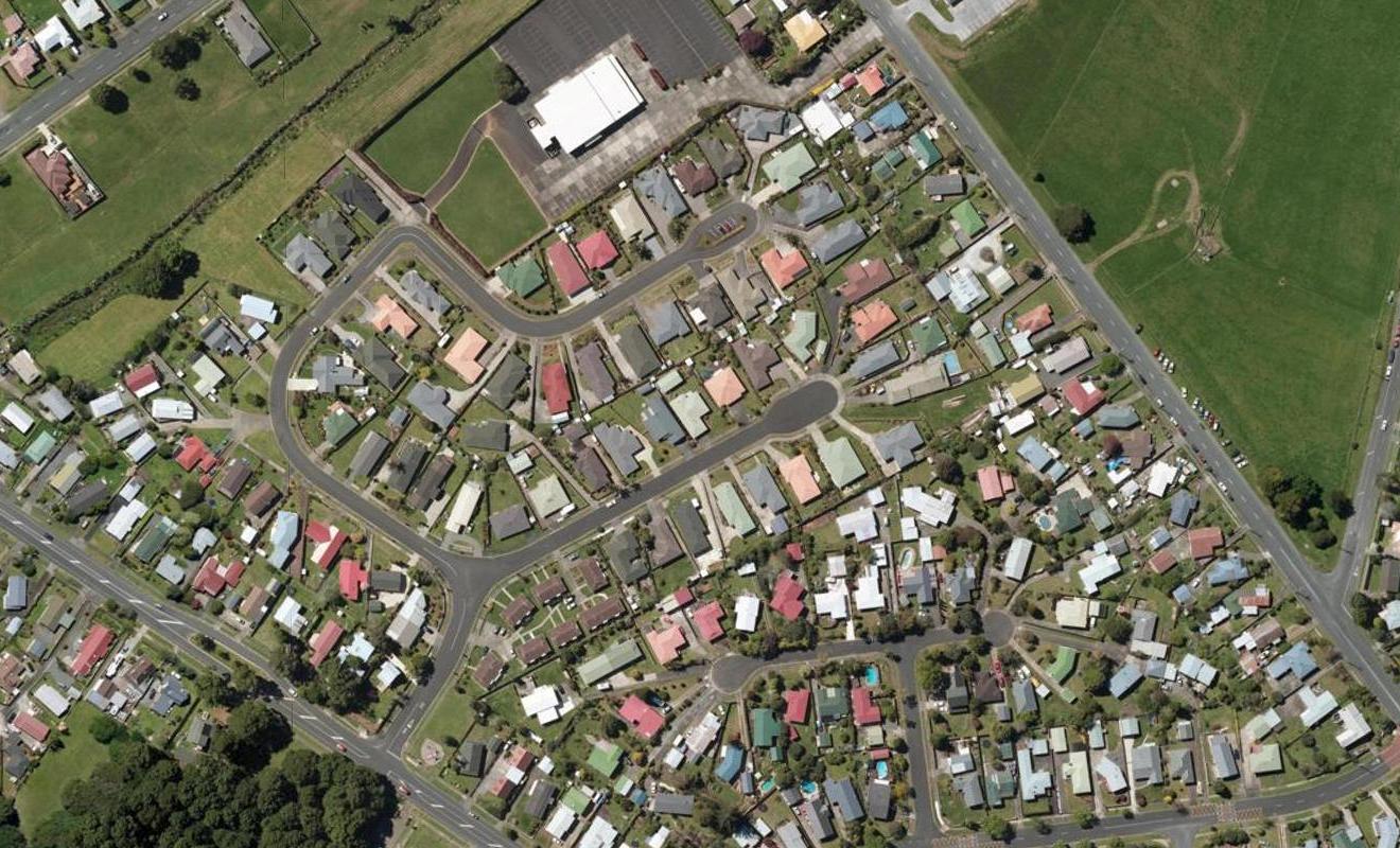 13 Elm Place, Tikipunga, Whangarei - Carousel 1