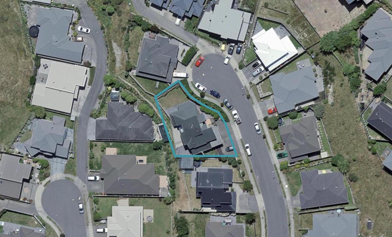 15 Cheetwood Street, Churton Park, Wellington - Carousel 1