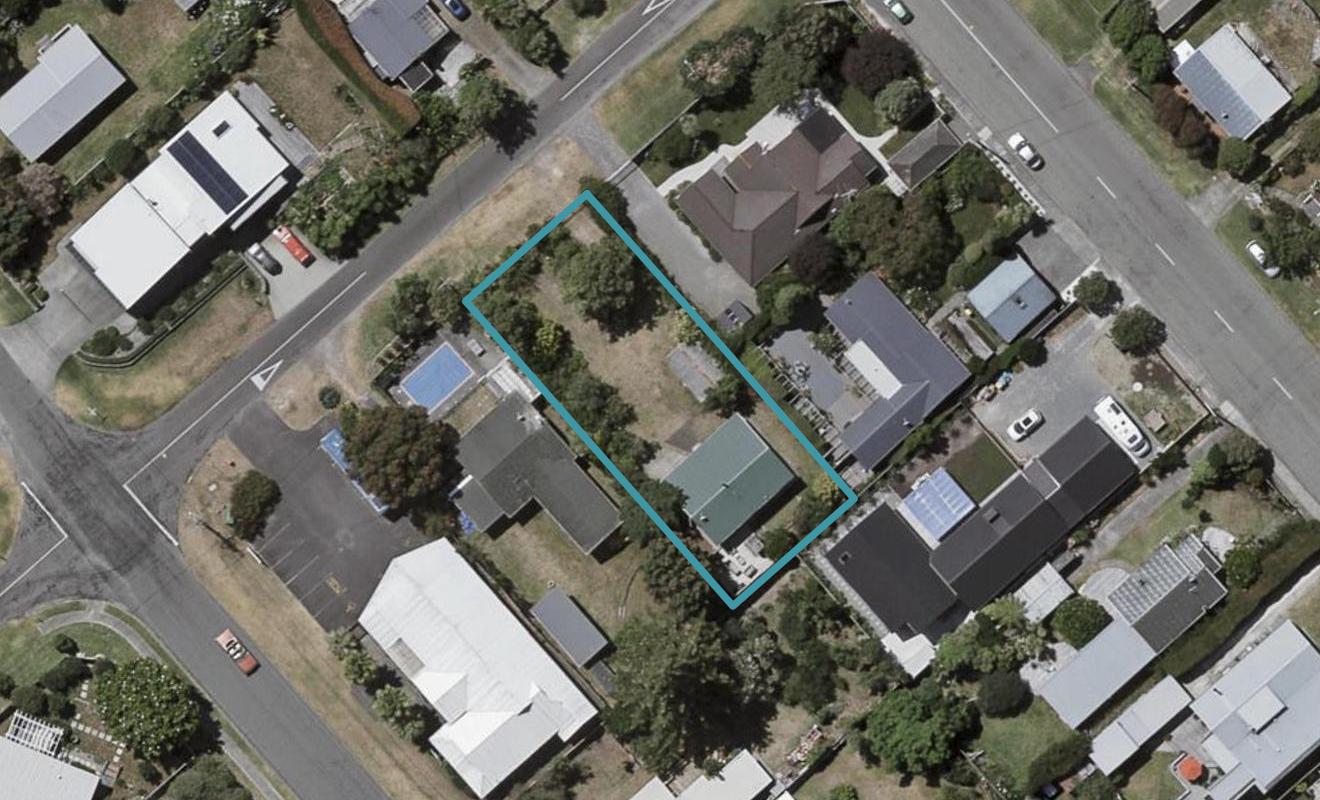 26 Ngapaki Street, Waikanae Beach, Waikanae - Carousel 1