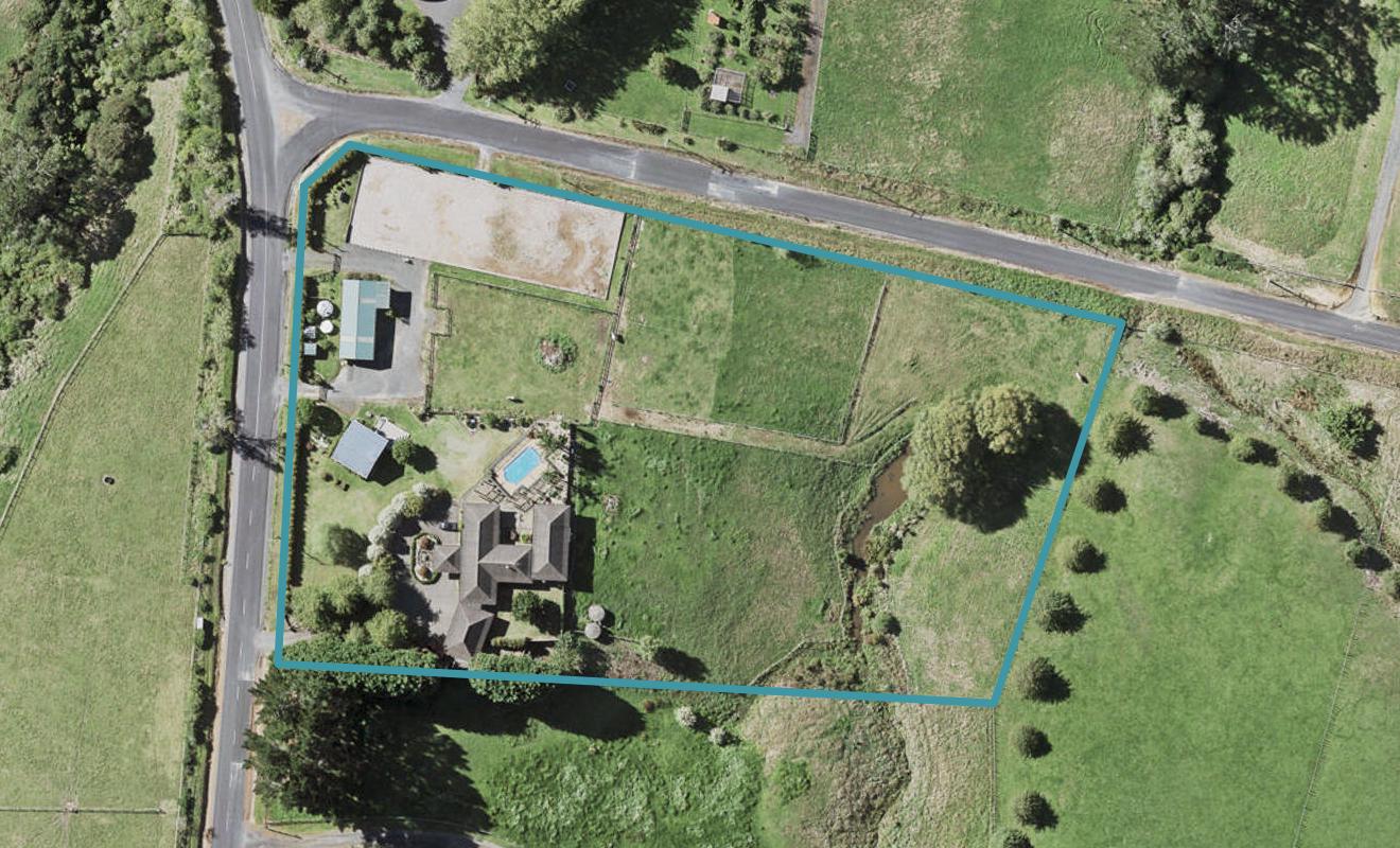 55 Wades Road, Howick - Carousel 1