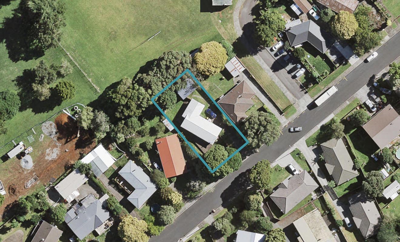 10 Mack Place, Red Hill, Papakura - Carousel 1