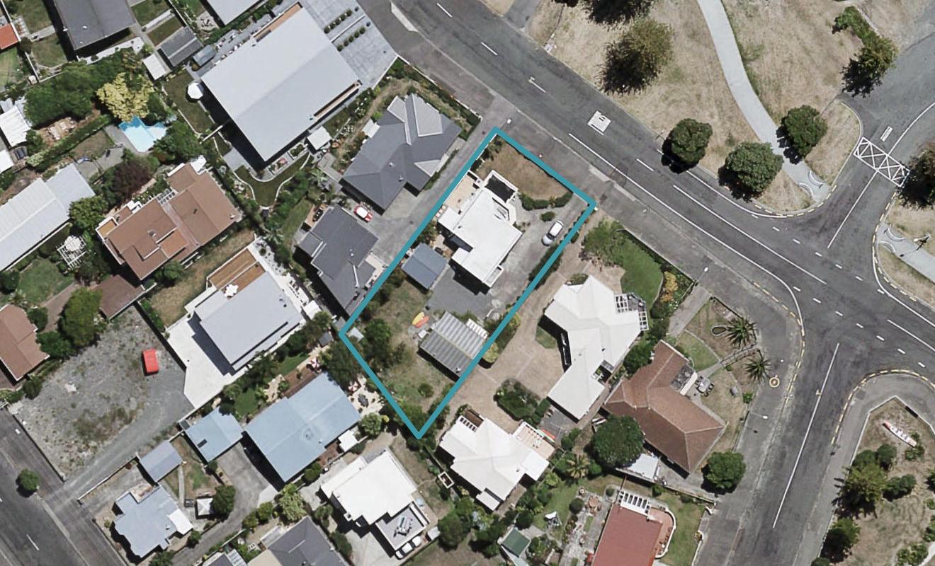 1/15 Ferguson Avenue, WESTSHORE, NAPIER - Carousel 1