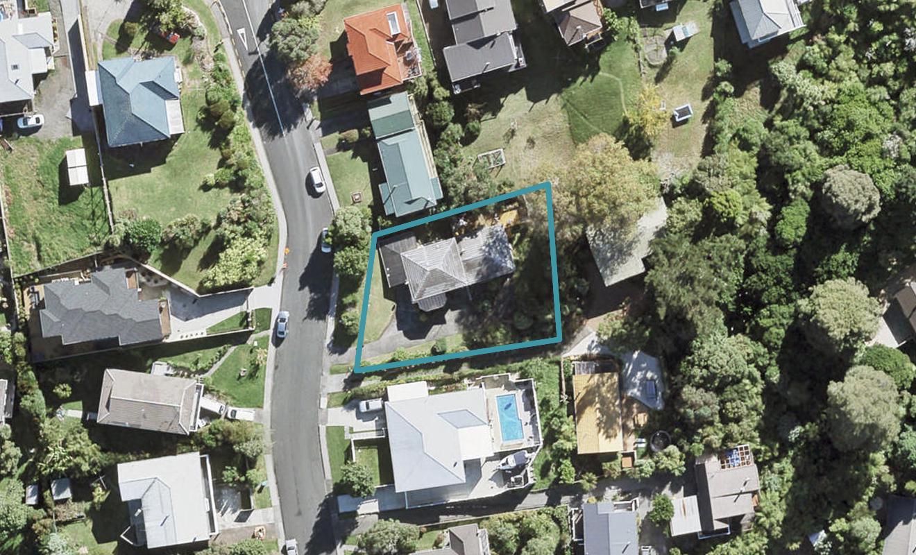 1/2 Barker Rise, Northcross, Auckland - Carousel 1