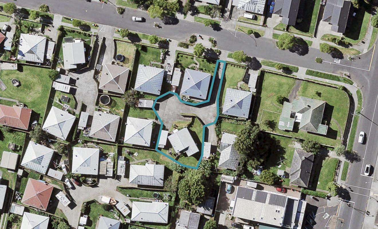 93C Maybury Street, Point England, Auckland - Carousel 1