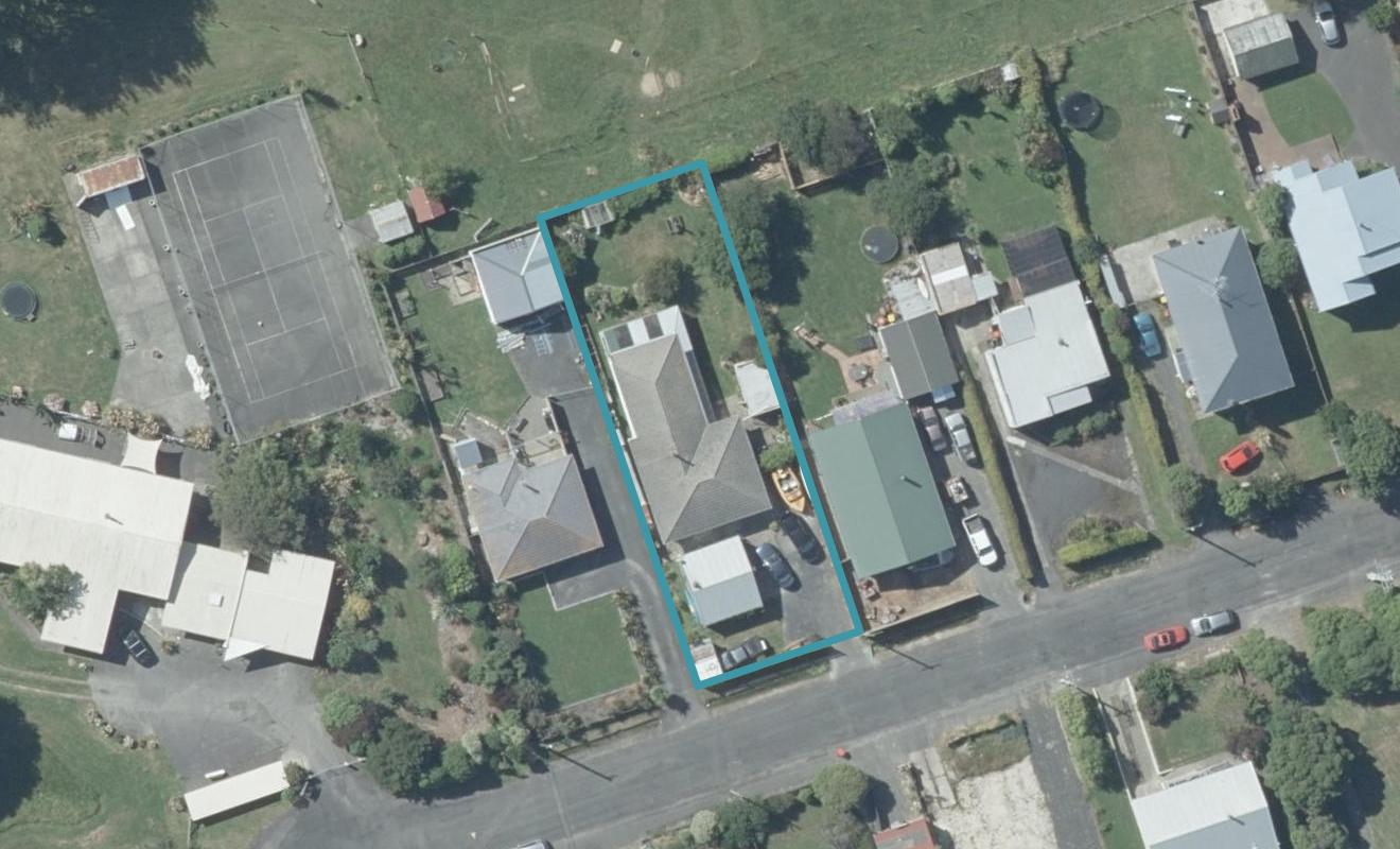 19 John Street, Ocean View, Dunedin - Carousel 1
