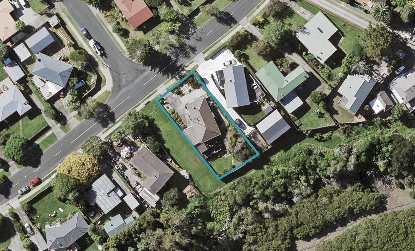 124 Ennis Avenue, Pakuranga Heights, Auckland - Carousel 1
