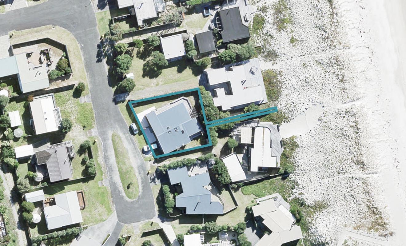 24 The Southern Isle, Warkworth - Carousel 1