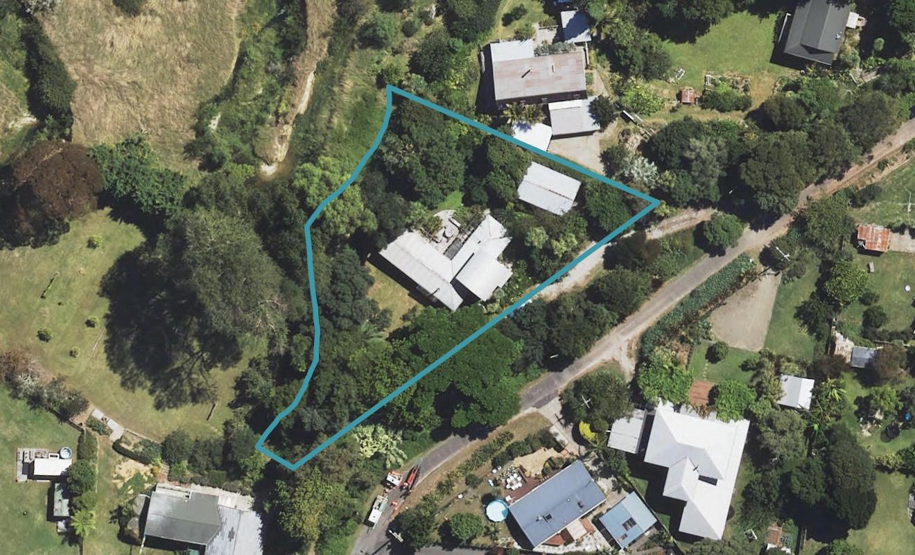 6 Williamson Street, Okitu, Gisborne - Carousel 1