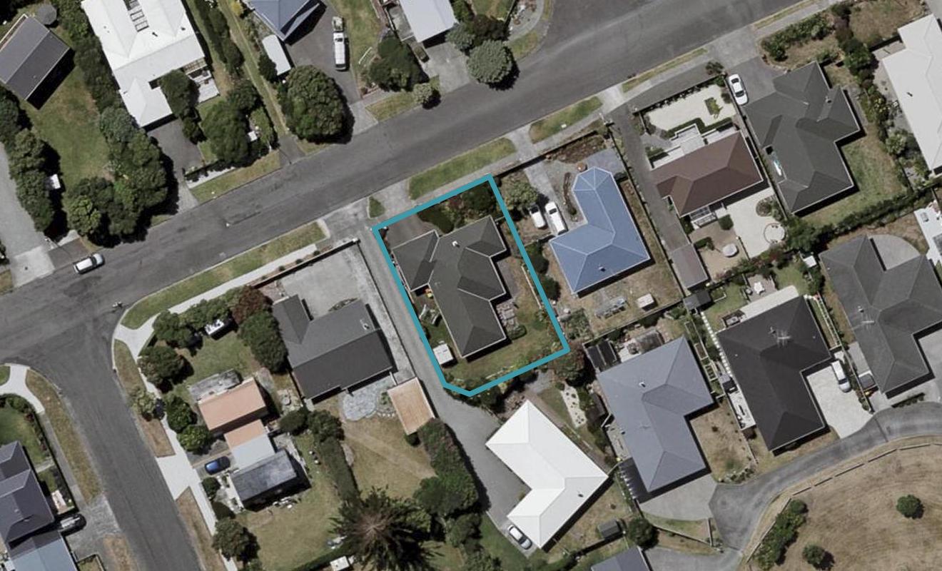 128 Field Way, Waikanae Beach, Waikanae - Carousel 1