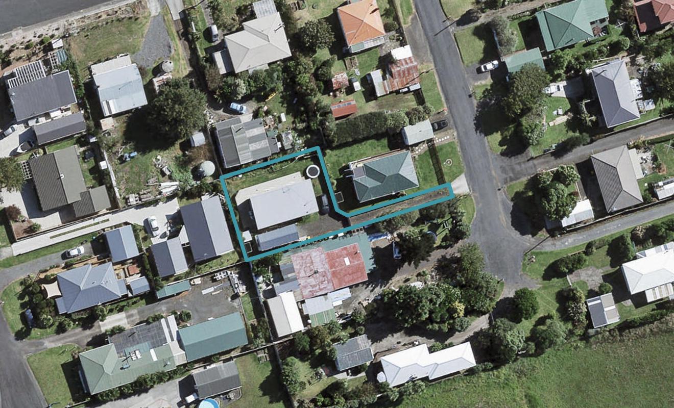 4A Second Avenue, Waiuku - Carousel 1