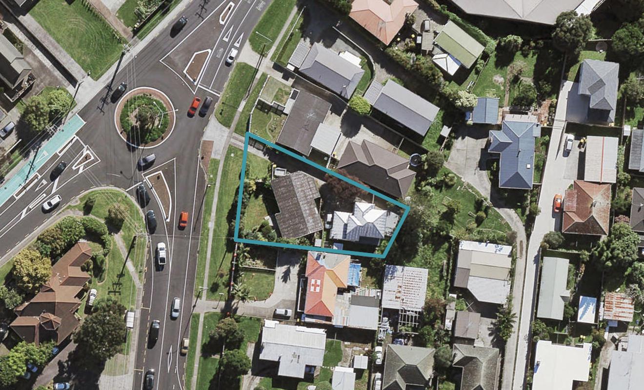 2/239 Lake Road, Northcote, Auckland - Carousel 1