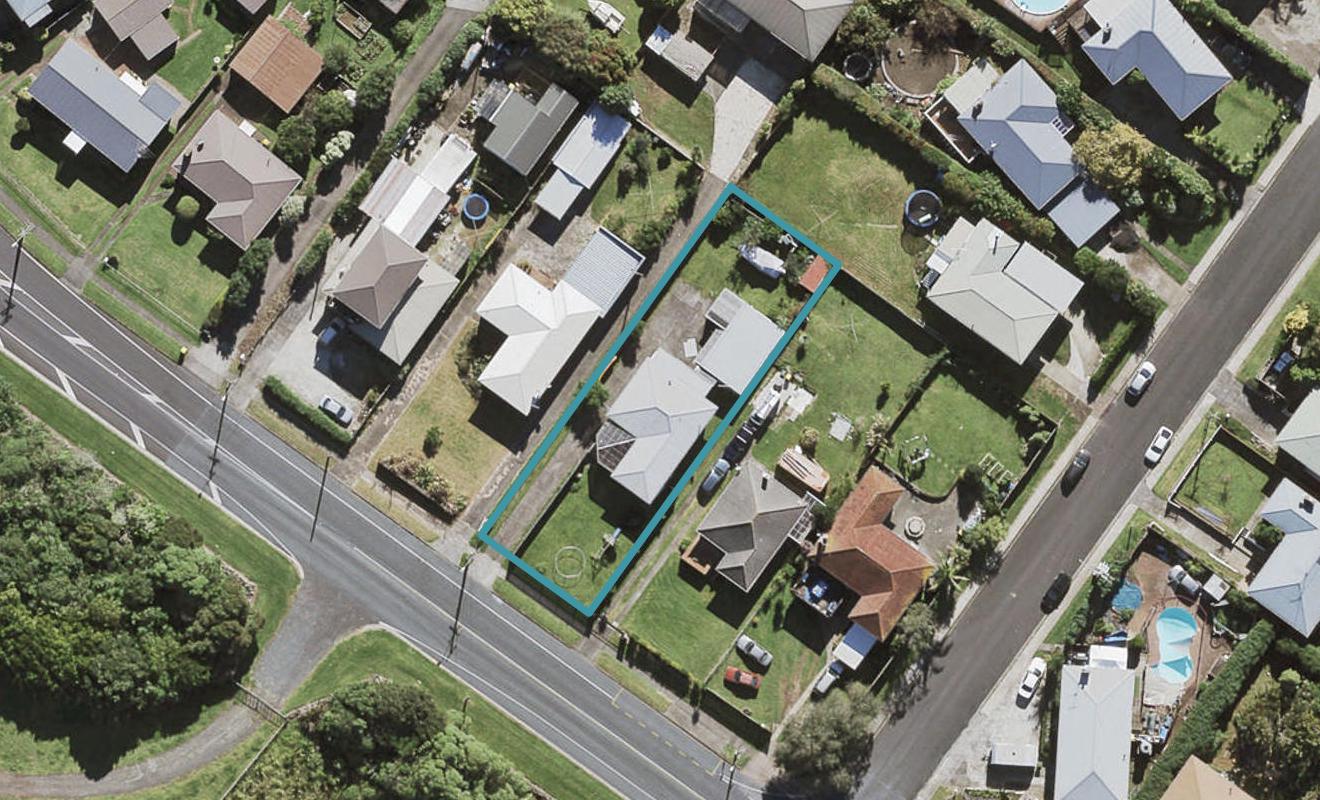 123 Wallace Road, Mangere Bridge, Auckland - Carousel 1
