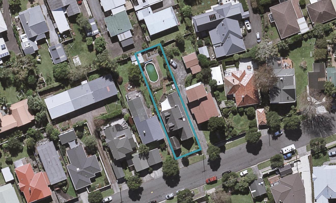 15 George Street, Lower Vogeltown, New Plymouth - Carousel 1