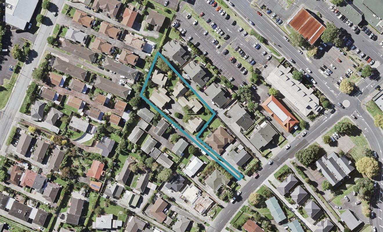 4/55 Moore Street, Howick, Auckland - Carousel 1