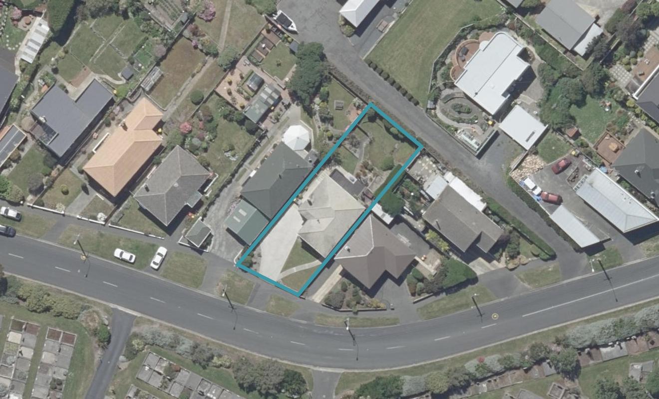 135 Tahuna Road, Andersons Bay, Dunedin - Carousel 1