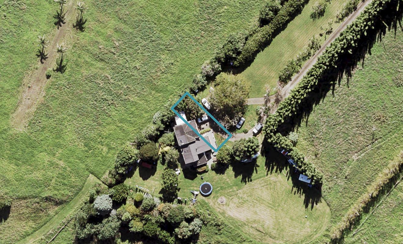 57 Picnic Point Road, Hobsonville, Auckland - Carousel 1