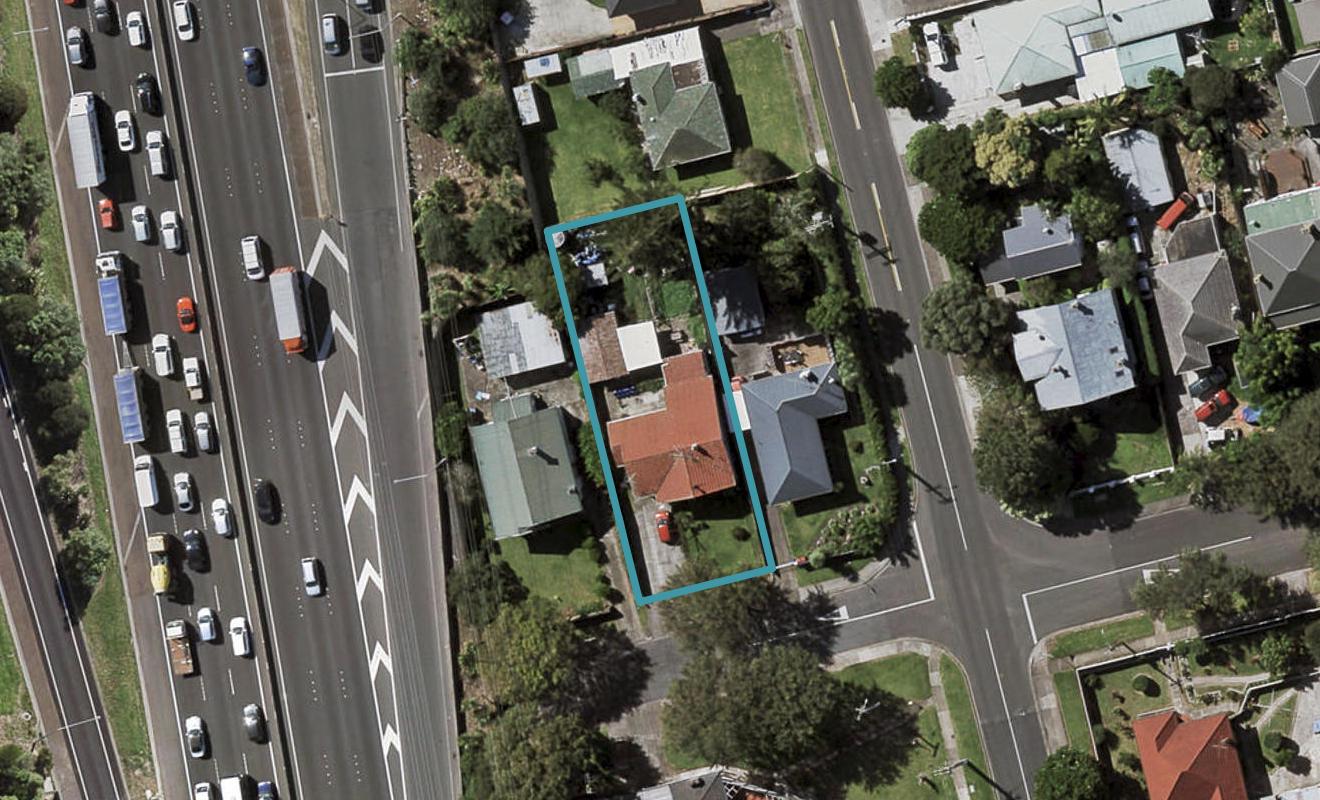 136 Avenue Road East, Otahuhu, Auckland - Carousel 1