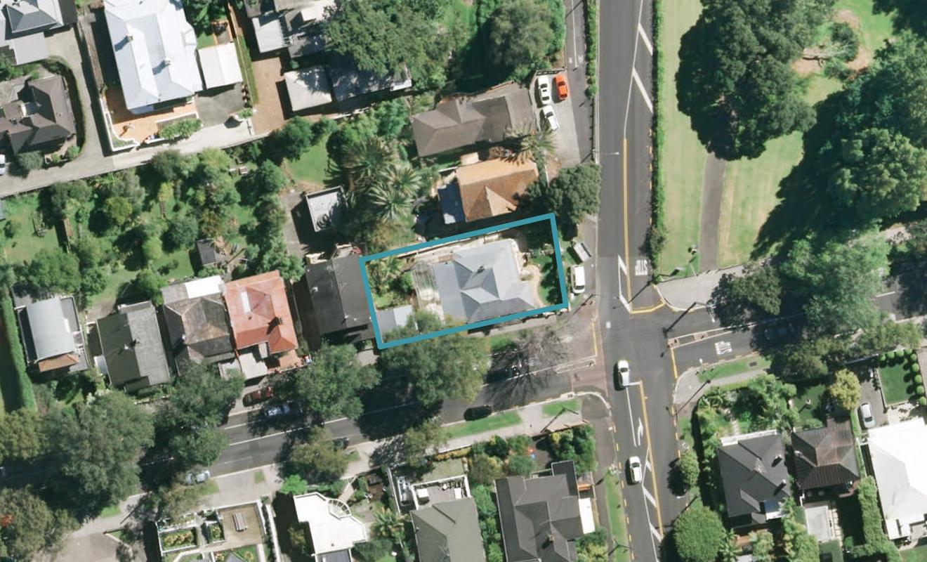 37 Sarsfield Street, Herne Bay, Auckland - Carousel 1
