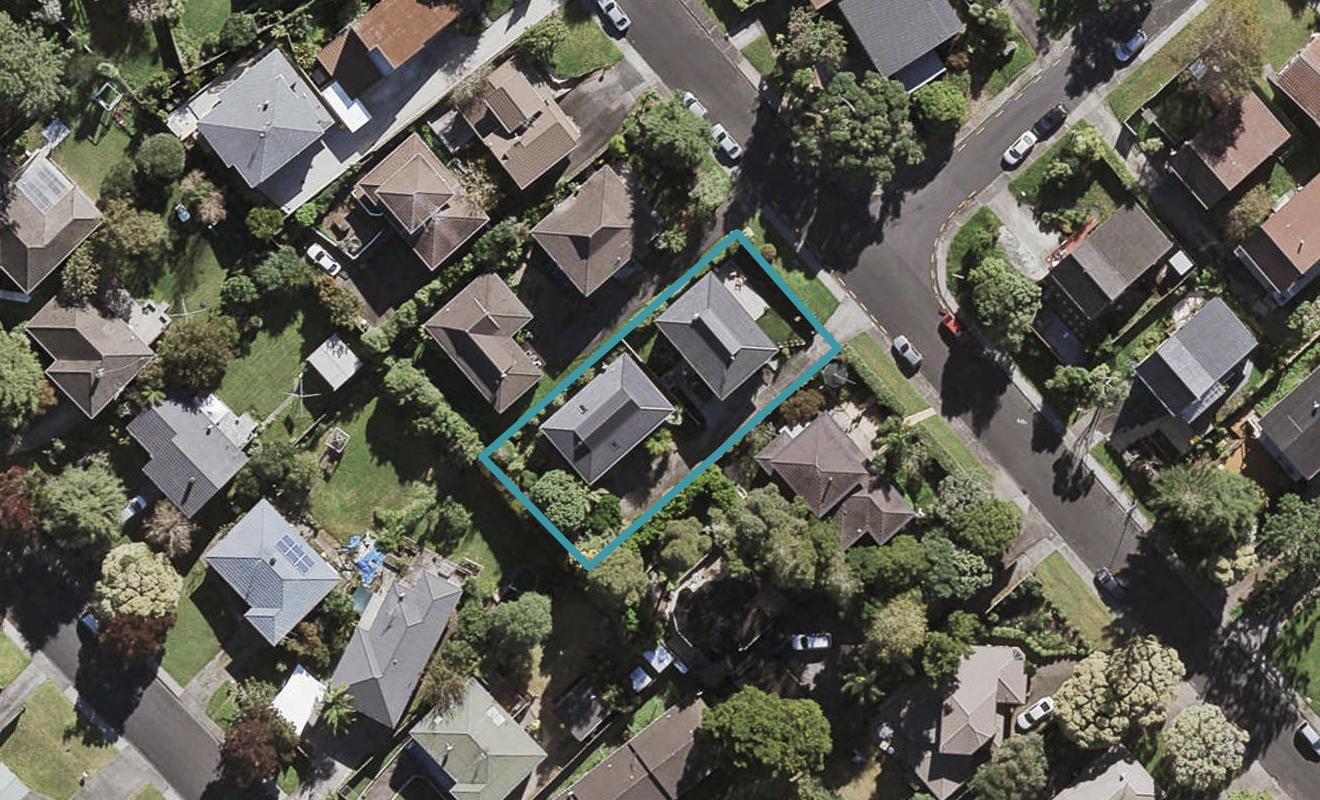 2/68 Stanaway Street, Hillcrest, Auckland - Carousel 1
