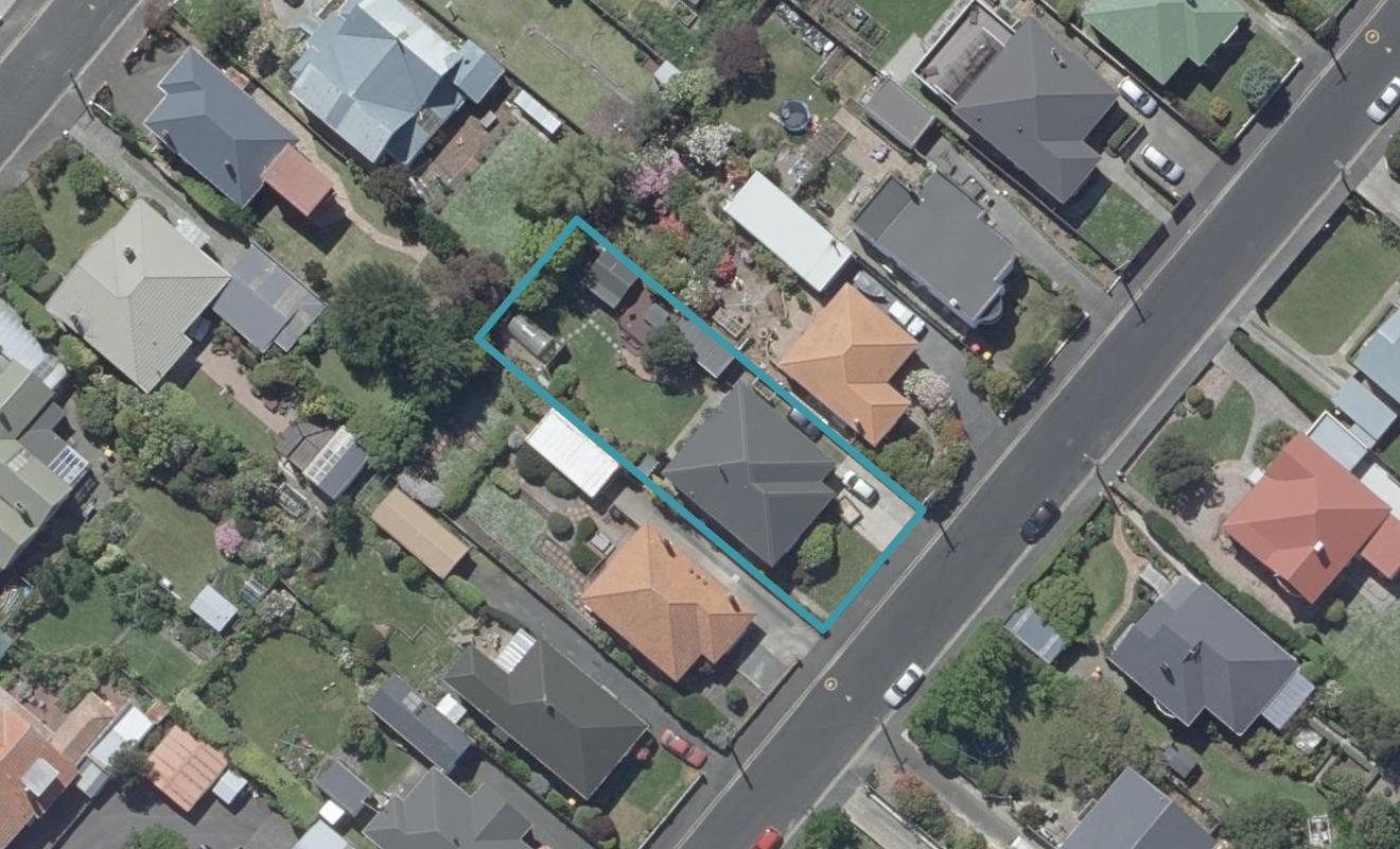 15 Stirling Street, Andersons Bay, Dunedin - Carousel 1