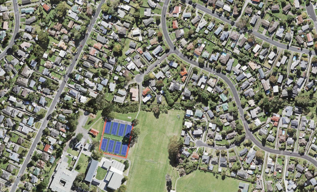 9 Firle Place, Green Bay, Auckland - Carousel 1
