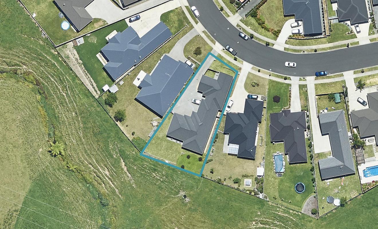 178 Ballintoy Park Drive, Welcome Bay, Tauranga - Carousel 1