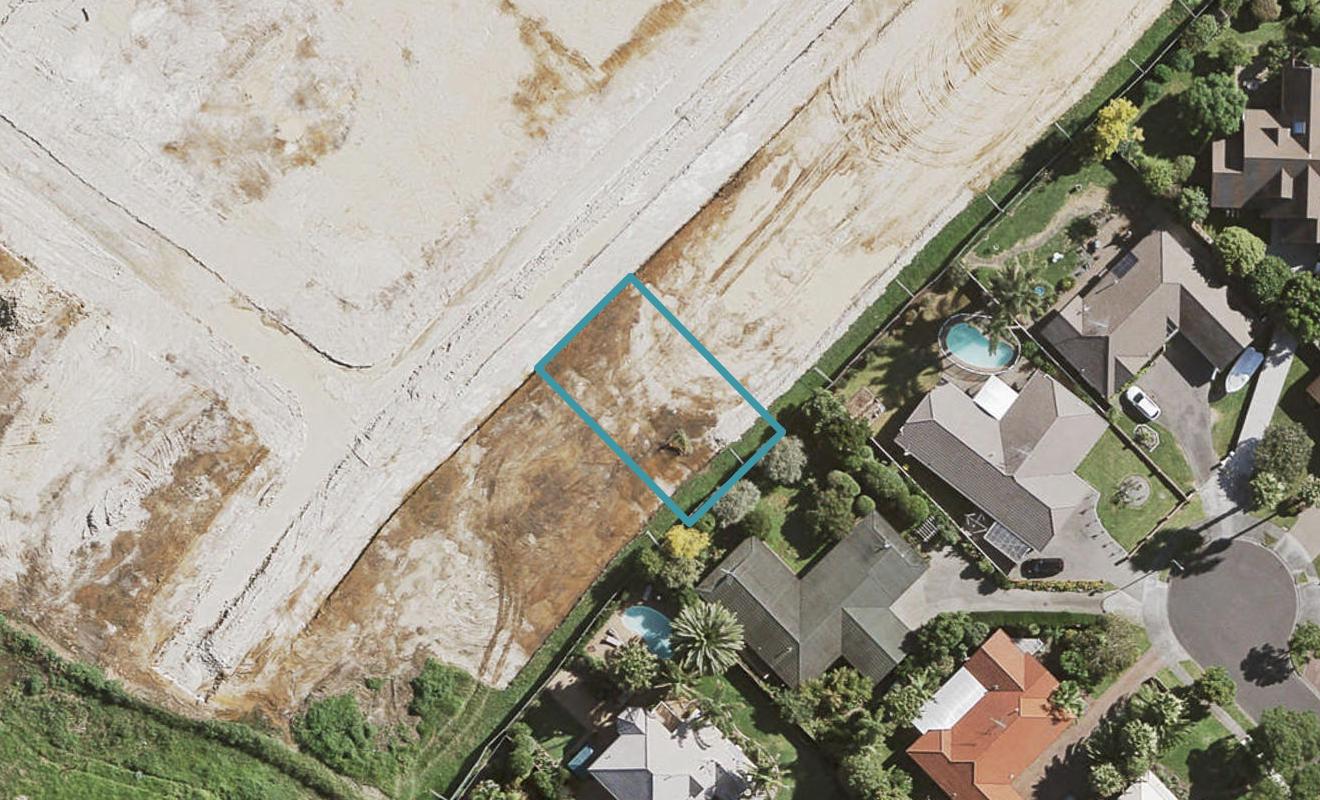 26 Waituarua Drive, Takanini, Auckland - Carousel 1