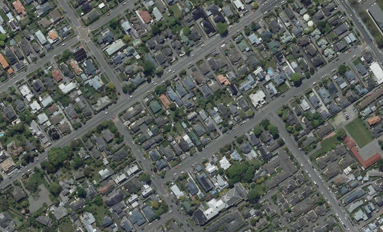 2/17 Hawkesbury Avenue, St Albans, Christchurch - Carousel 1