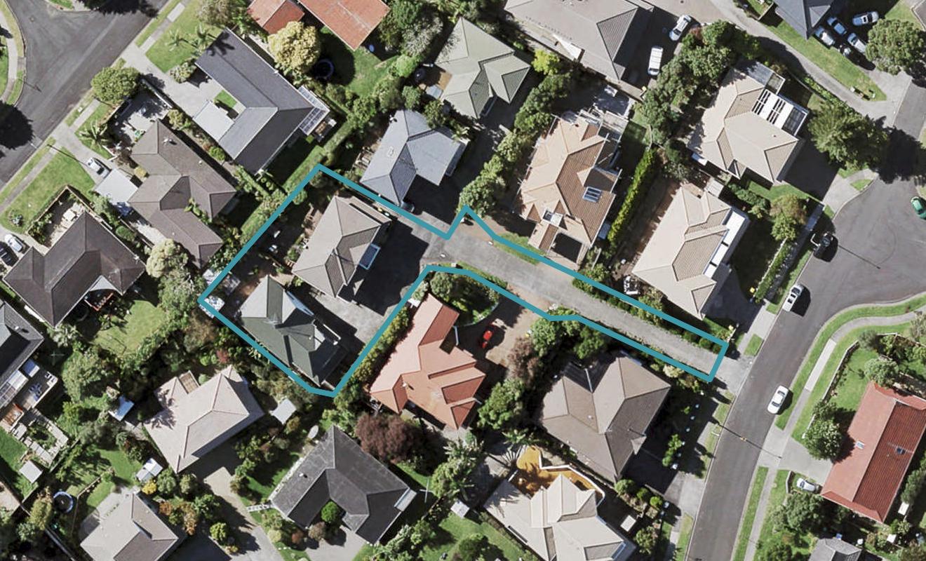 1/10 Westview Court, Somerville, Auckland - Carousel 1