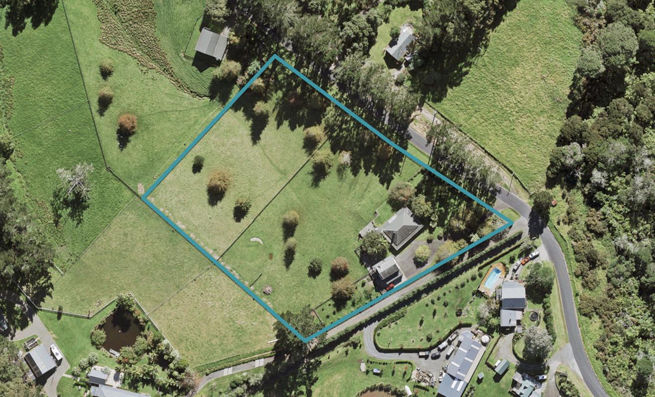 33 Hardens Lane, Paremoremo, Auckland - Carousel 1