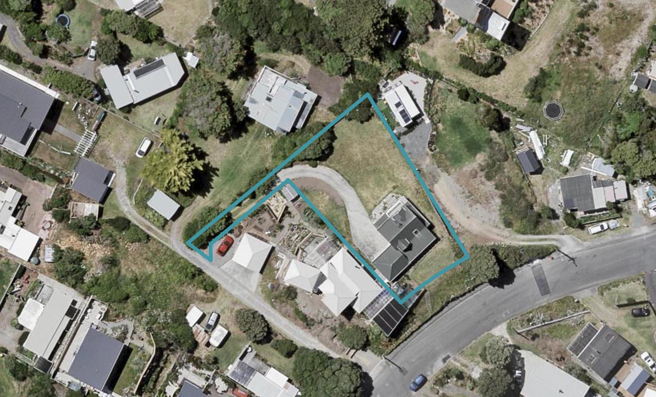 7 Babbacombe Avenue, Otaki Beach, Otaki - Carousel 1