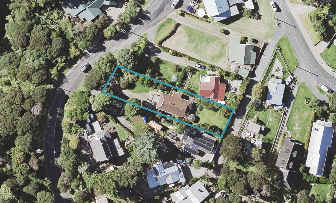 18 Rewa Road, Maraetai, Auckland - Carousel 1