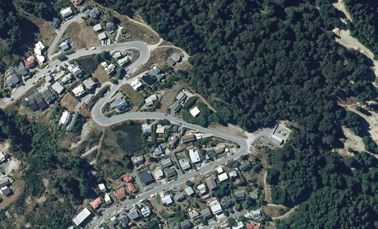 99 Wynyard Crescent, Fernhill, Queenstown - Carousel 1