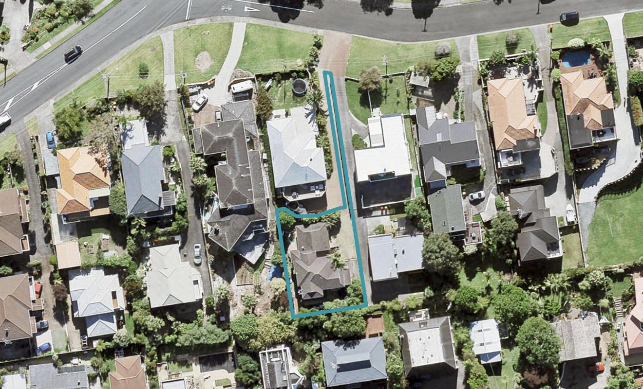 5A Ridge Road, Waiake, Auckland - Carousel 1