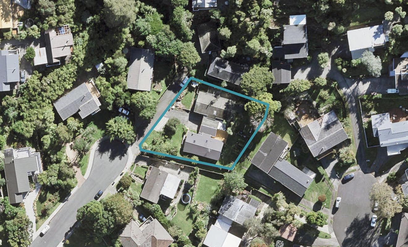 2/30 Barker Rise, Northcross, Auckland - Carousel 1
