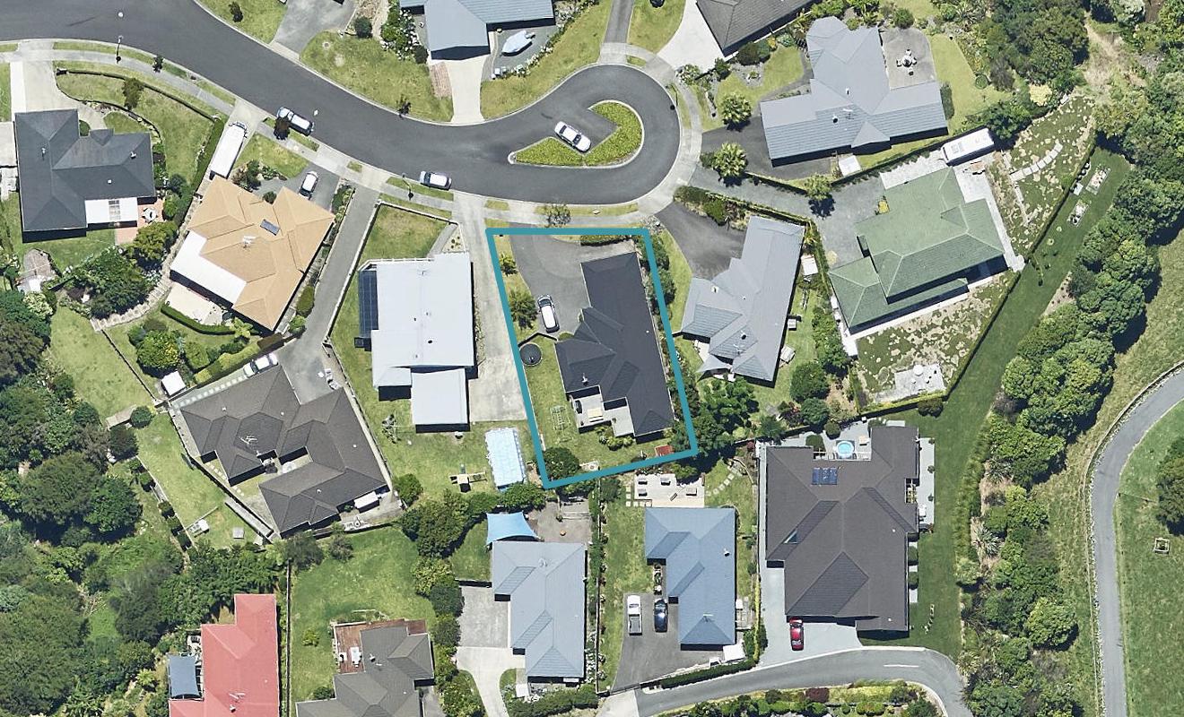 42 Lysaght Place, Welcome Bay, Tauranga - Carousel 1